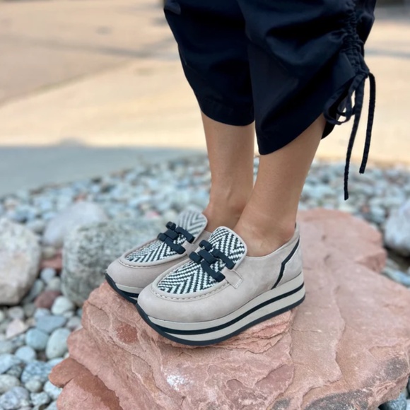 Softwaves Celine 7.78.111 Platform Loafer in Sahara - Picture 2 of 2